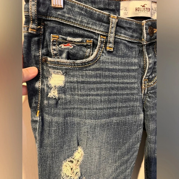 Hollister denim size w26, l35, with factory distressing and wiskering. - Picture 2 of 5